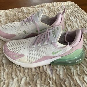 Women’s Nike Air Max 270